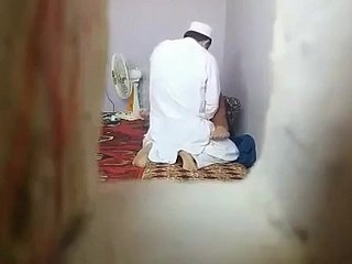 sexo reach mulá afegão com um MILF