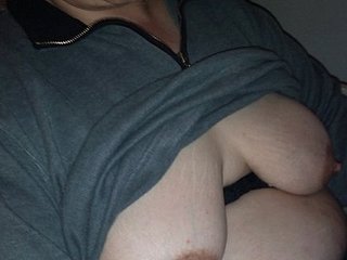 Light Making out My 49yo Unavailable Granny Neighbor Until She Swallows My Cum