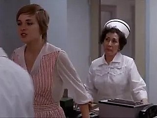 Candice Rialson dans les infirmières de Sweetmeats Stripe